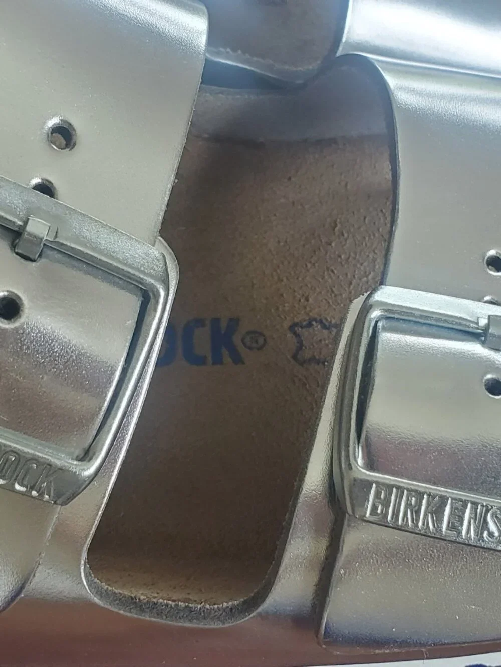 Birkenstock Arizona sandals In silver color Size 38 like new - Picture 3 of 4